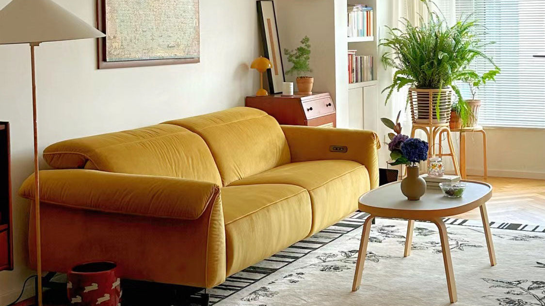 Best Smart Reclining Sofas with Built-in USB Charging (Buyer Guide)