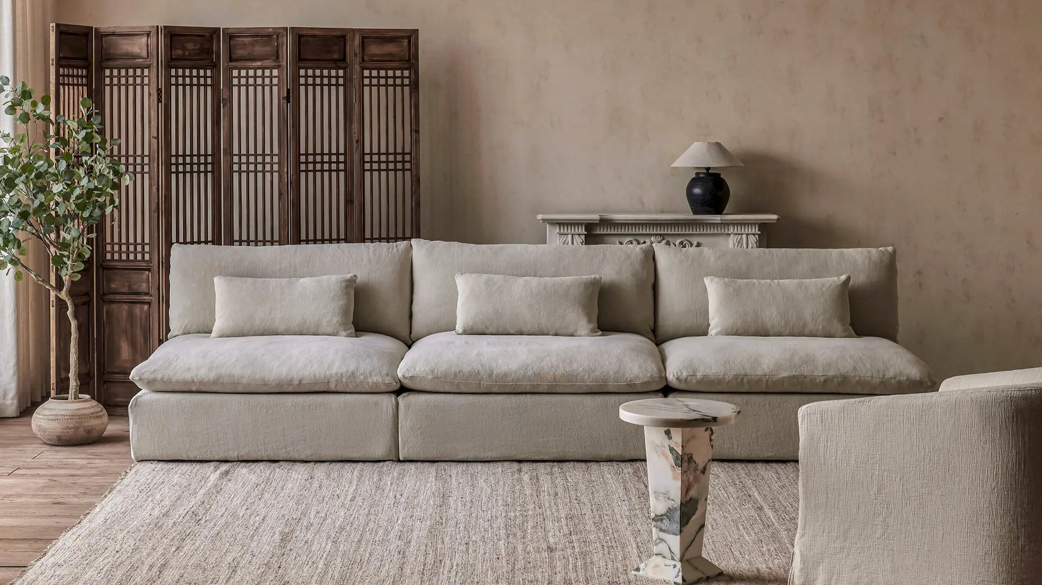 How to Find Affordable Lounge Sofas That Don't Compromise on Quality