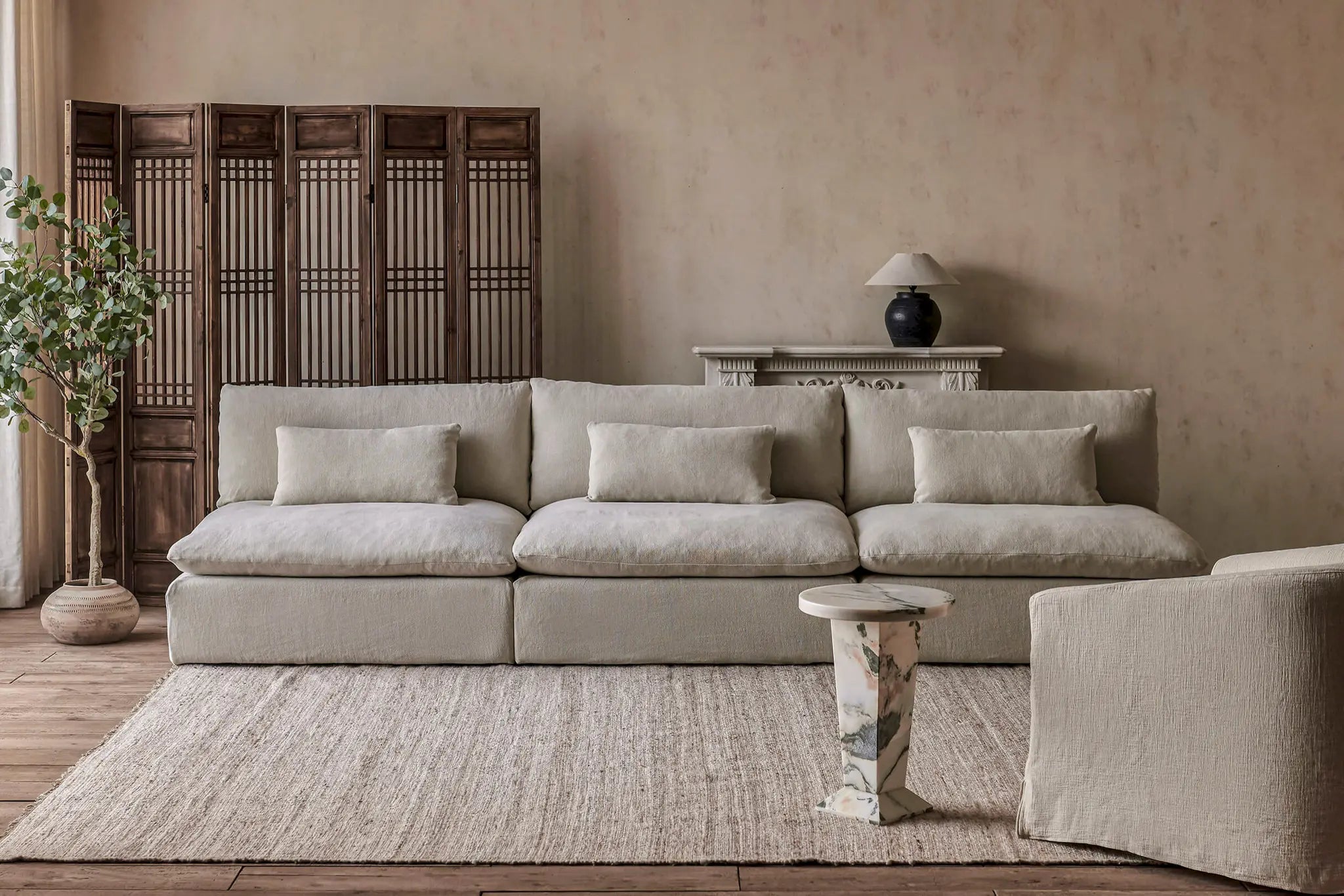 How to Find Affordable Lounge Sofas That Don't Compromise on Quality